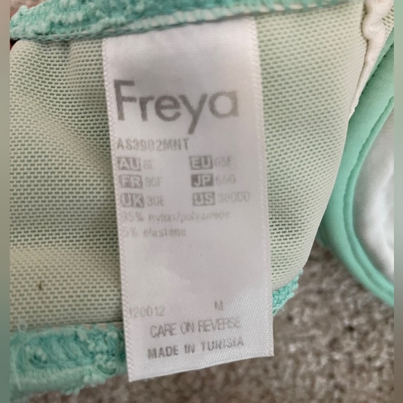 Sea foam / mint green Freya lace bikini top - Picture 3 of 3